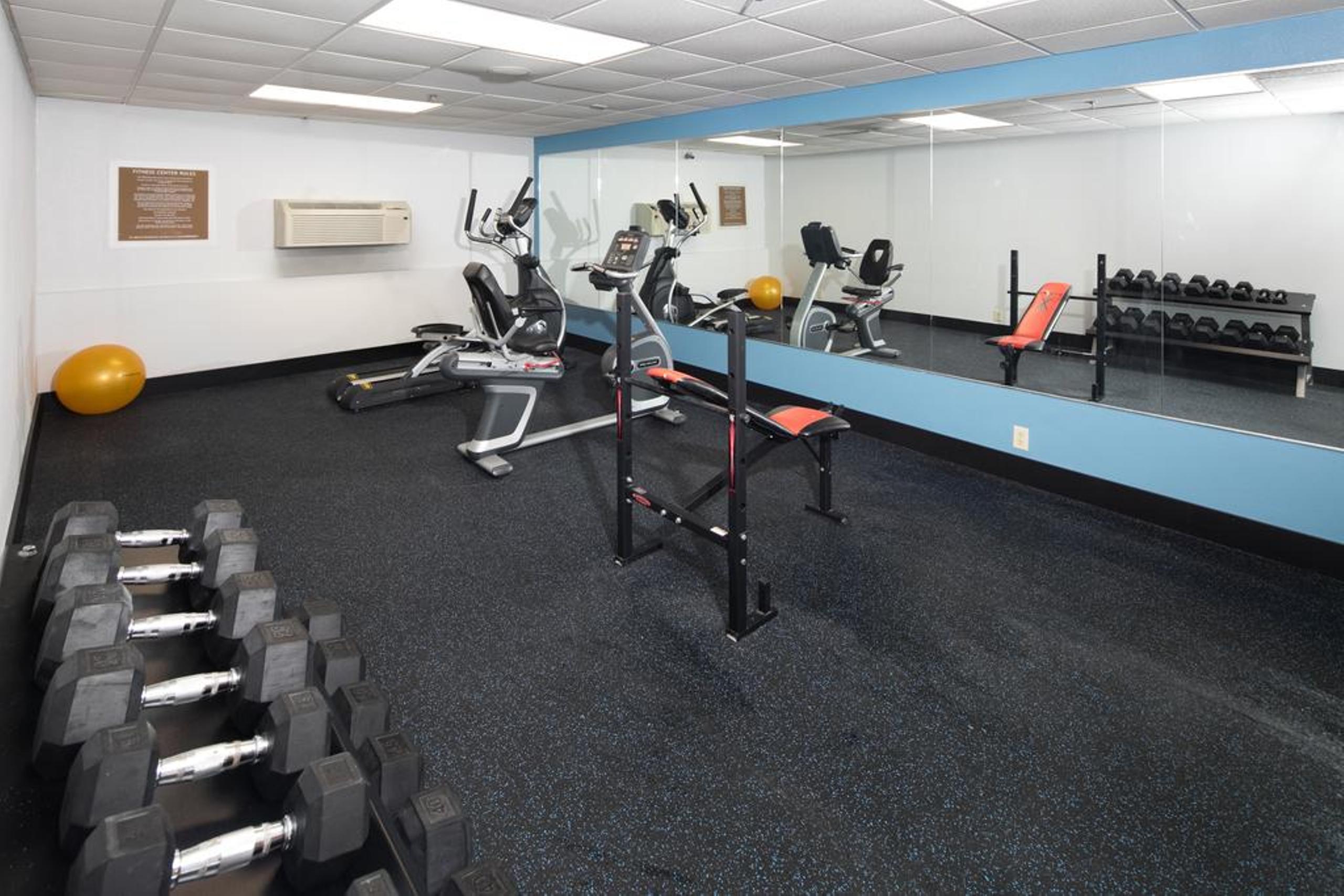 Hawthorn Extended Stay By Wyndham צ'יימברסבורג מראה חיצוני תמונה
