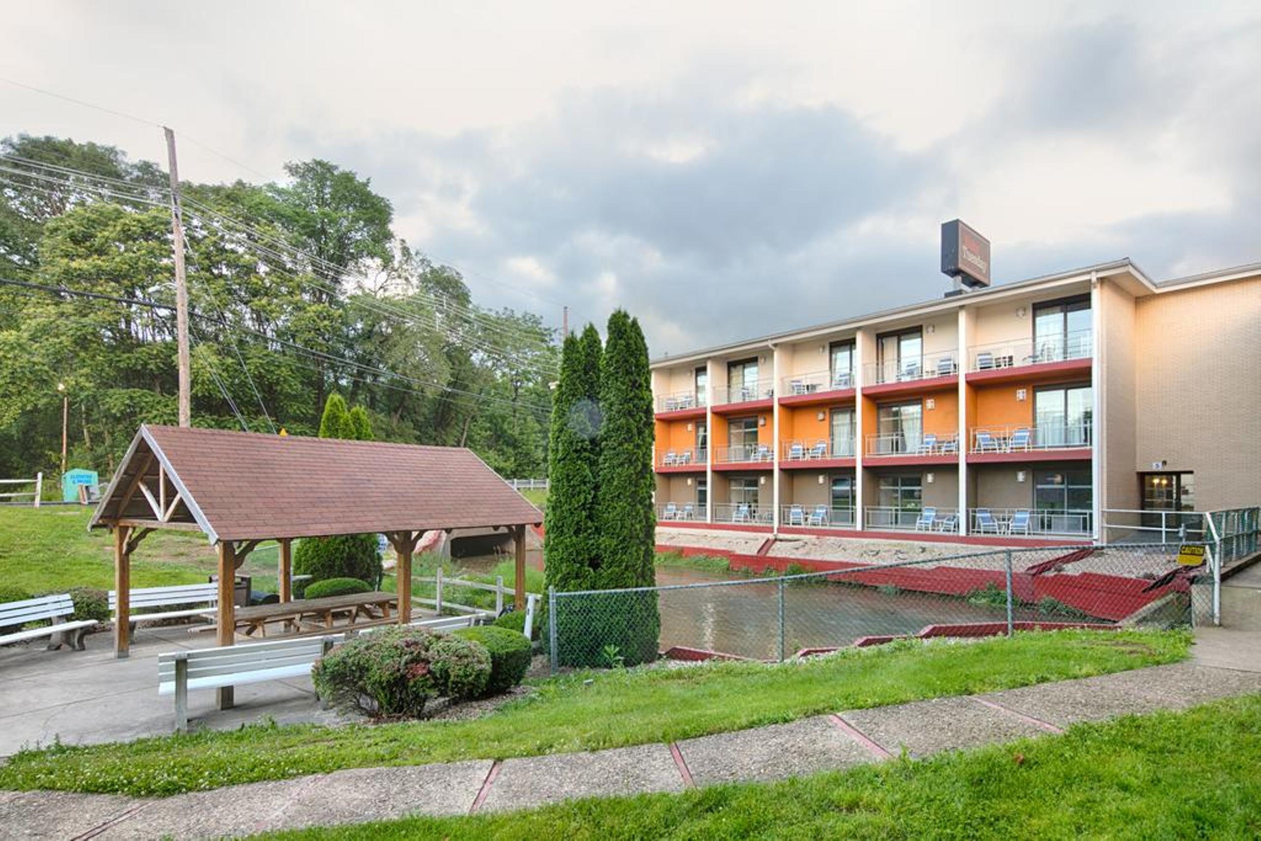 Hawthorn Extended Stay By Wyndham צ'יימברסבורג מראה חיצוני תמונה